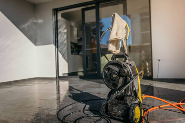 Best Graffiti Removal  in Bellville, TX